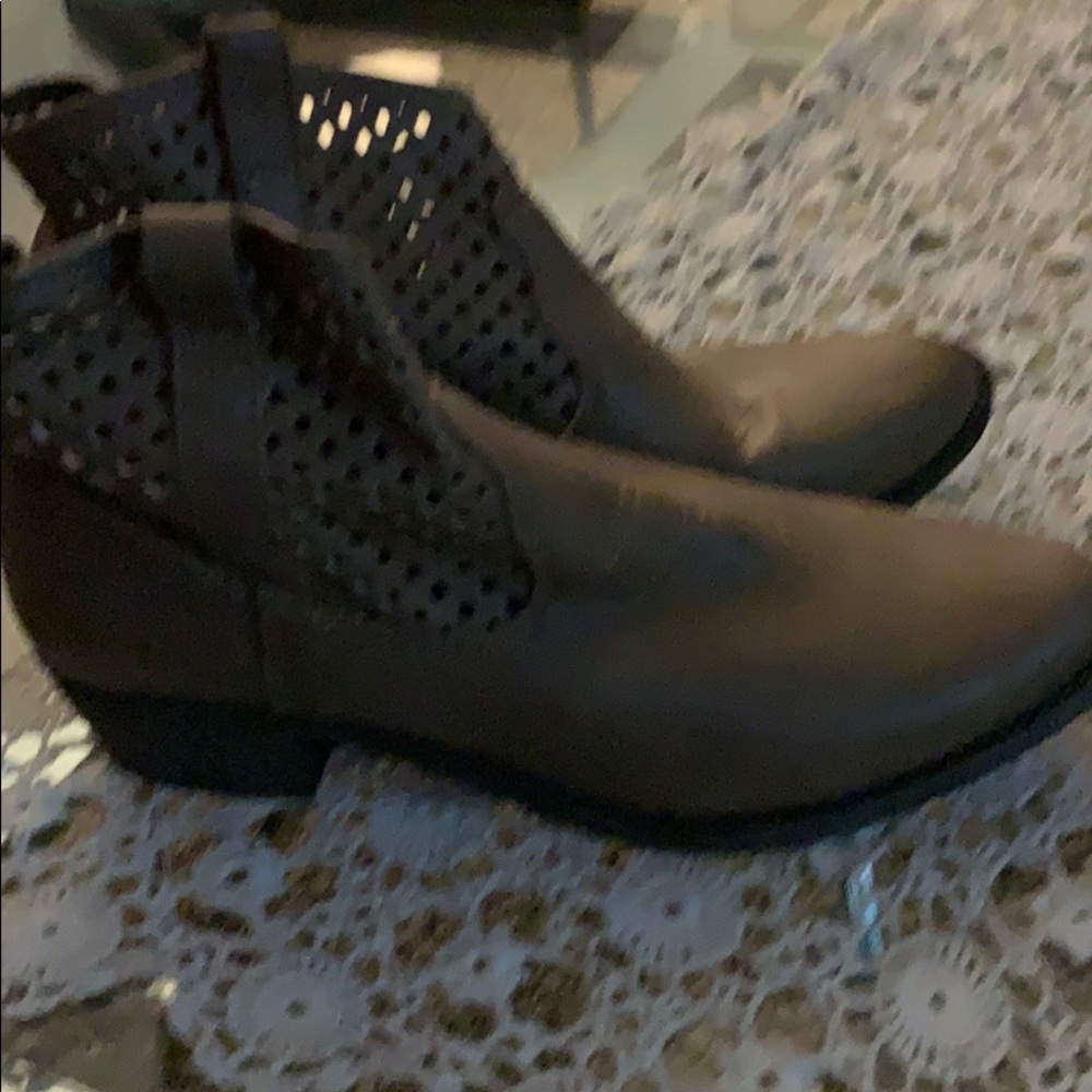 Girls boots, new